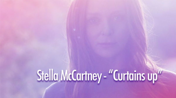 Photo de Stella McCartney pour Curtains up et Méditation Transcendantale