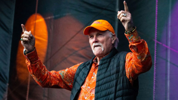 Photo de Mike Love pour Méditation Transcendantale